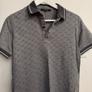 Medium Gucci polo. 10/10 condition